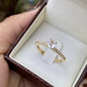 Anel Solitário Cinderela Noivado Banhado a Ouro 18k