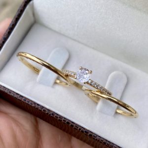 Alianças Munique Fio Cilíndrico 2 mm Com Anel Solitário Cinderela